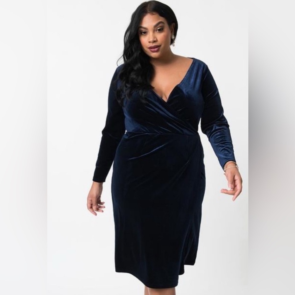 NWT Unique Vintage Velvet Navy Blue Dress 3X 20 Retro Holiday Glam Pinup Formal - Picture 1 of 6